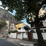 Urca, Aos Pes Do Pao De Acucar, Praia Vermellha E 5 Minutos De Copacabana